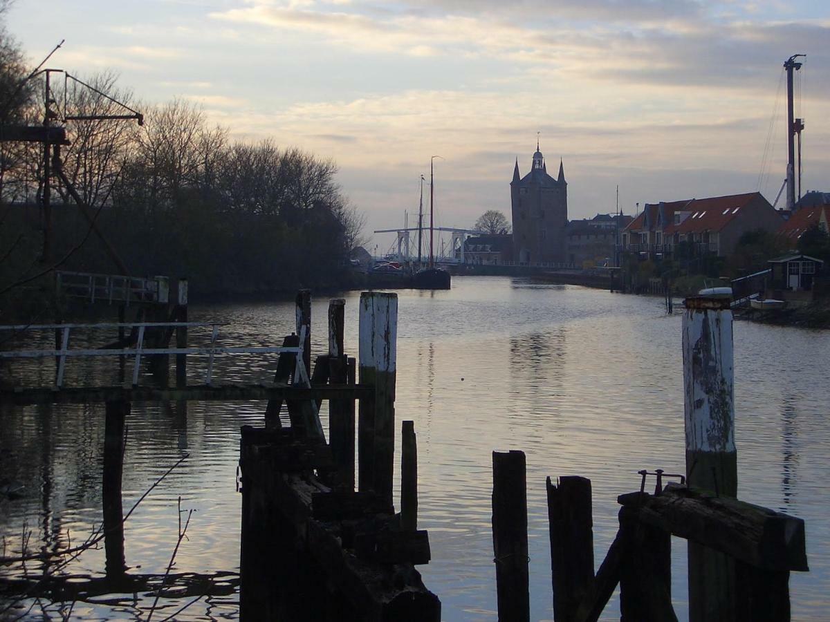Vakantiehuisje Zierikzee Buitenkant foto