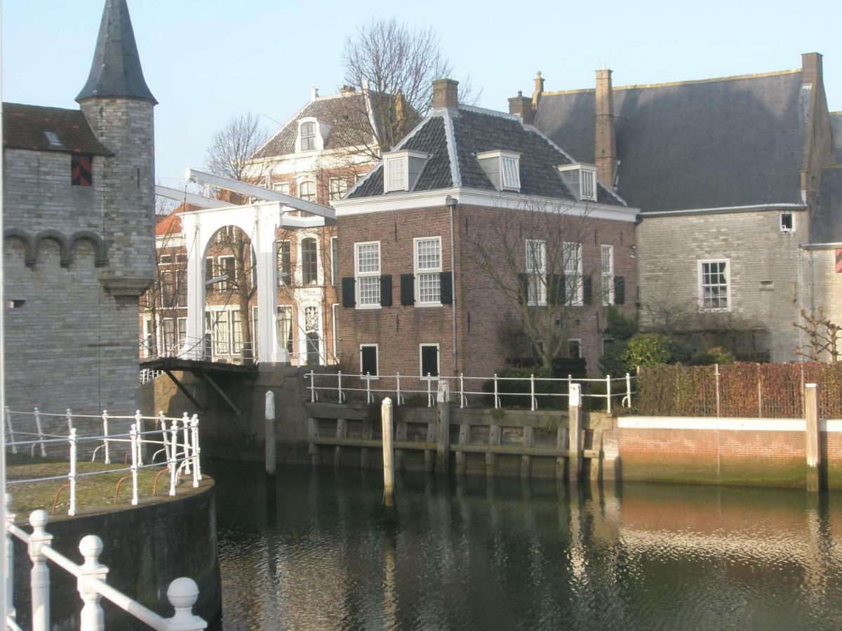 Vakantiehuisje Zierikzee Buitenkant foto