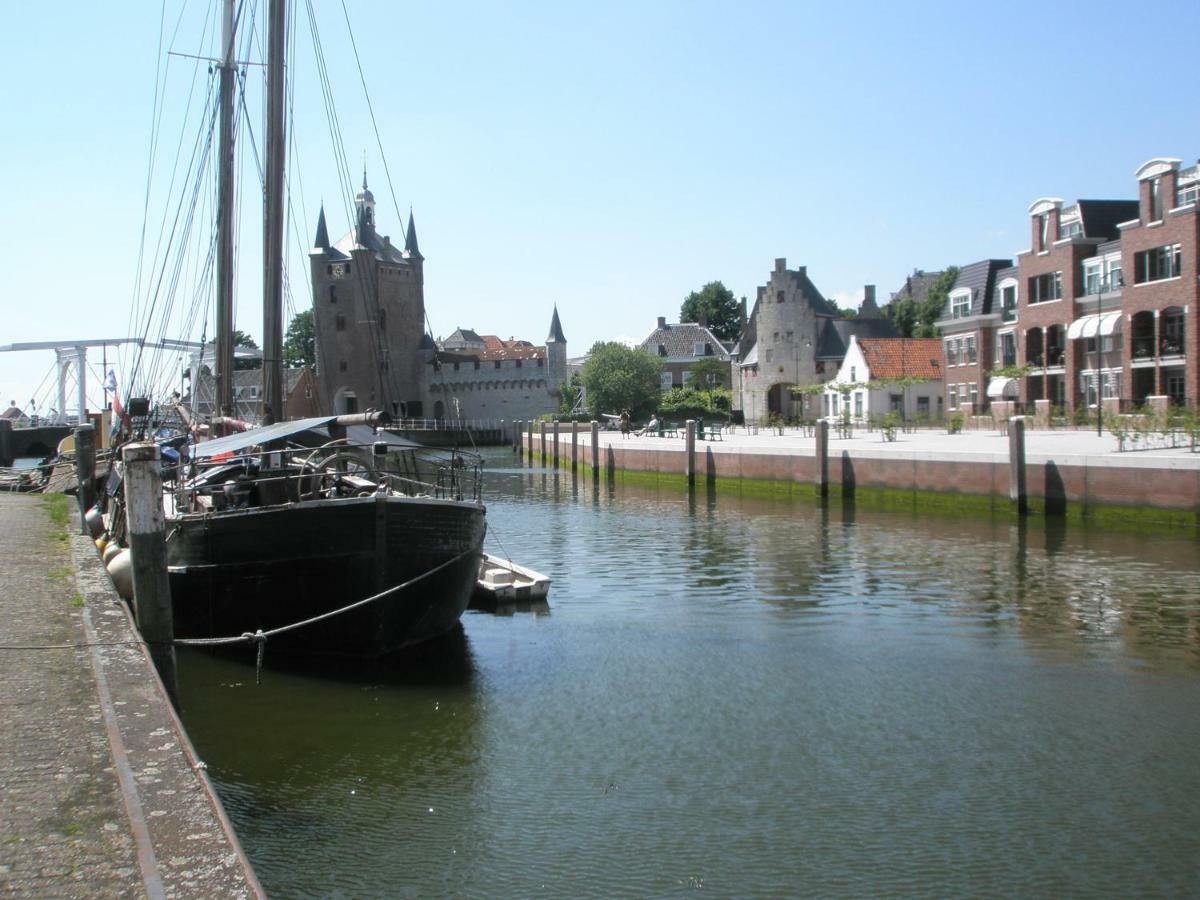 Vakantiehuisje Zierikzee Buitenkant foto
