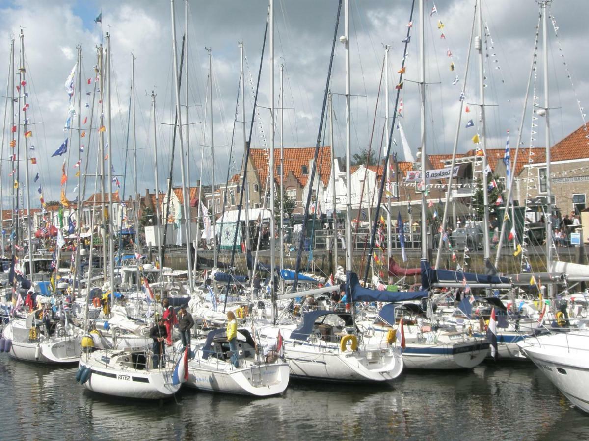 Vakantiehuisje Zierikzee Buitenkant foto